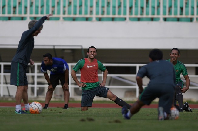 Sao trẻ Ajax chính thức khoác áo đội tuyển Indonesia