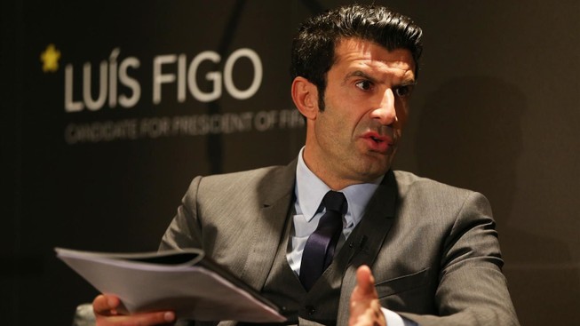 Figo: Real tiếc hùi hụi vì không mua được Gerrard