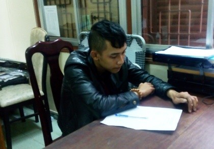 Xông vào nhà truy sát, bé gái 3 tuổi cũng không tha