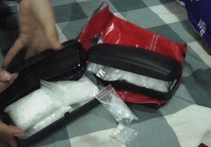 Phát hiện ma túy đá giấu trong phòng ngủ của đôi tình nhân