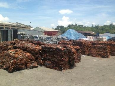 'Hô biến' vải vụn thành nhôm, đồng xuất lậu sang Thái Lan, Ấn Độ