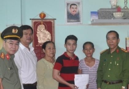 Truy bắt tội phạm, 1 người dân bị trộm tông xe tử vong