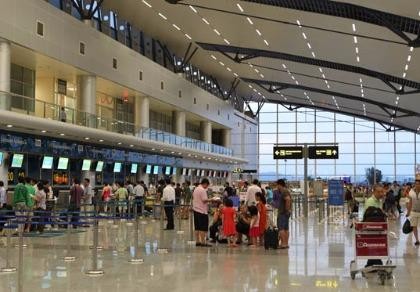 Kỷ luật cảnh cáo đội trưởng hải quan sân bay Đà Nẵng