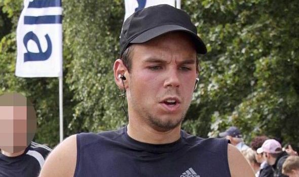 Cơ phó hãng Germanwings 'đầu độc' cơ trưởng bằng thuốc lợi tiểu?