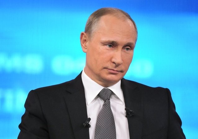Tổng thống Putin 'đấu trí' với hàng chục câu hỏi hóc búa