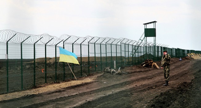 Ukraine xây ‘vạn lý trường thành’ biên giới Nga