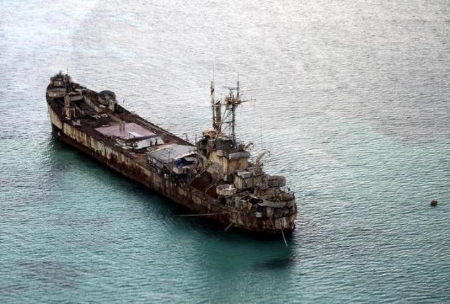 Philippines 'ầm thầm' sửa chữa tàu rỉ sét trên quần đảo Trường Sa