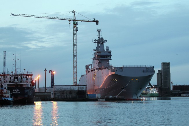 Bài toán Mistral: Pháp lựa chọn giữa tiền và uy tín