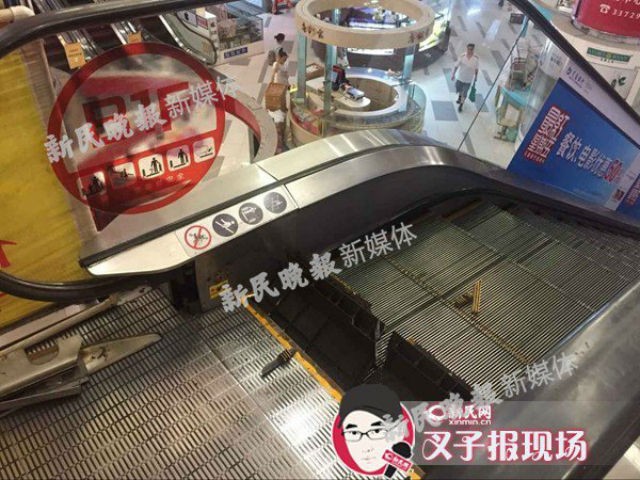 Thang cuốn Trung Quốc lại kẹt đứt chân người