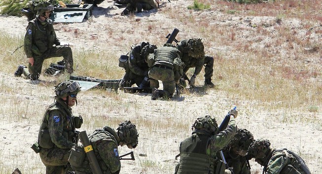 Nga và NATO có khả năng đối đầu quân sự?