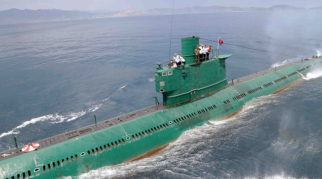 Triều Tiên ‘triển khai tàu ngầm, tăng gấp đôi pháo binh'