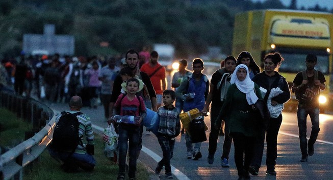 Dân tị nạn Syria được phép vào Áo, Đức