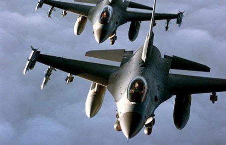 Máy bay Mỹ 'né' chiến đấu cơ Nga ở Syria