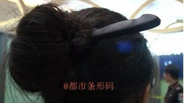 Giấu dao trong búi tóc đem lên máy bay tại Trung Quốc