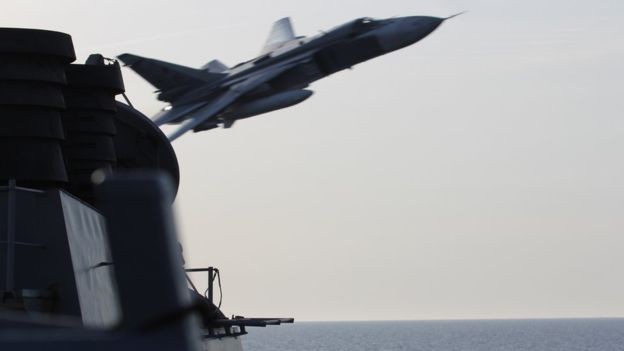 Ngoại trưởng Mỹ: Tàu chiến Mỹ đáng lẽ đã bắn hạ Su-24 Nga