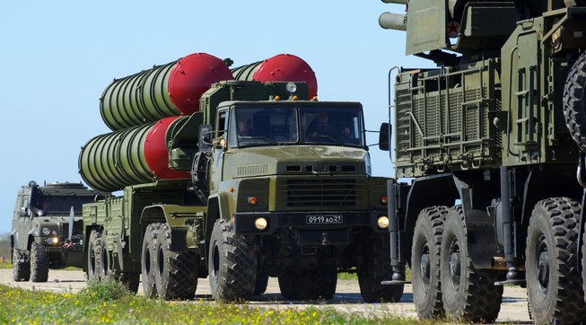 Nga tăng tốc giao tên lửa S-300 cho Iran trước thời hạn