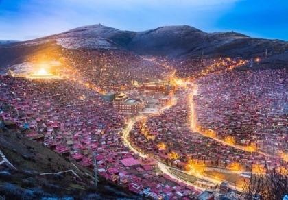 Báo Trung Quốc phủ nhận thông tin đập phá Larung Gar