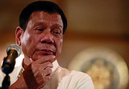 Tổng thống Philippines cảnh cáo đóng cửa Quốc hội