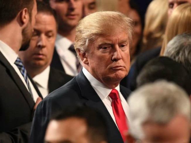 Clinton mỉa mai Trump đã ‘thua cuộc' lại còn 'cay cú’