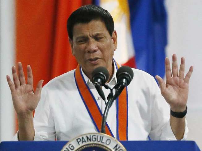 Philippines triệt phá âm mưu đánh bom 'dằn mặt' Duterte
