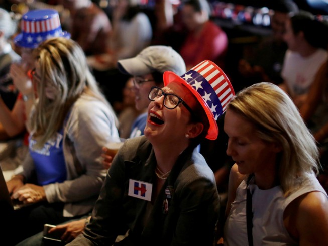 Trang nhập cư Canada bị sập sau khi ông Trump đắc cử
