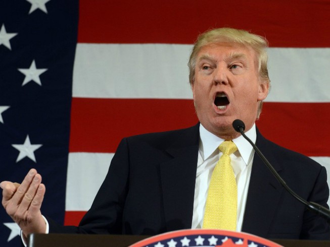 Ông Trump và cố vấn chỉnh lại một loạt cam kết tranh cử
