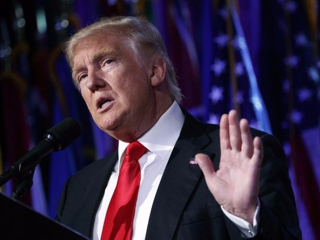 Ông Trump lên tiếng việc kiểm phiếu lại là ‘lừa đảo’