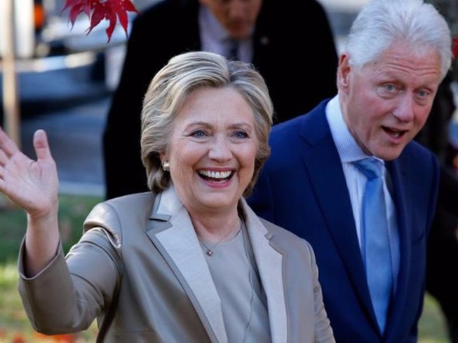 Vợ chồng Clinton sẽ dự lễ nhậm chức của ông Trump