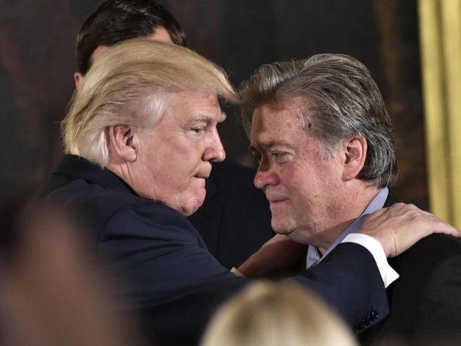 Nhân viên Nhà Trắng đang phát hoảng vì ông Trump?