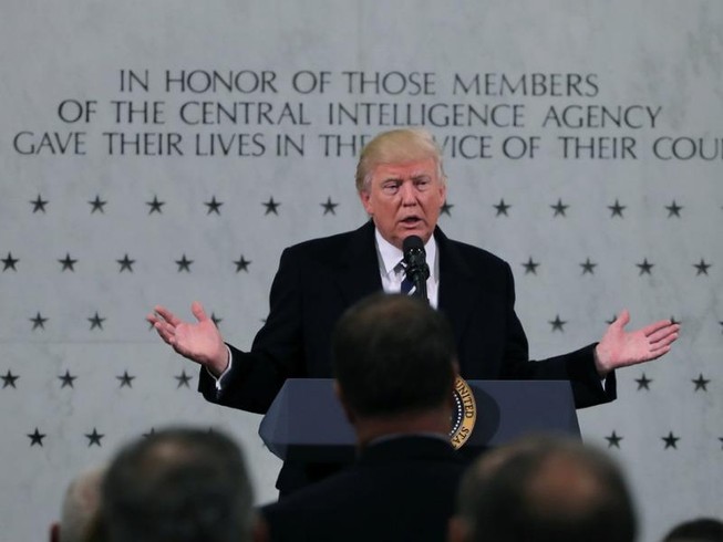 Tình báo Mỹ đang che giấu thông tin với ông Trump?
