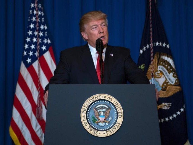 100 ngày của ông Trump: Đối ngoại 'trước sau bất nhất'
