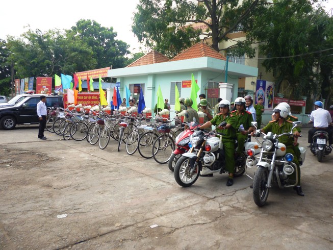 Kiểm tra nhà trọ, phát hiện toàn... người nghiện