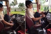 Hành khách quay clip 'tài xế xỏ giày' từ chối nhận thưởng 5 triệu