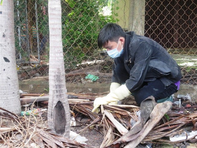 Mở rộng phạm vi điều tra tại các nhà dân xung quanh vụ thảm sát