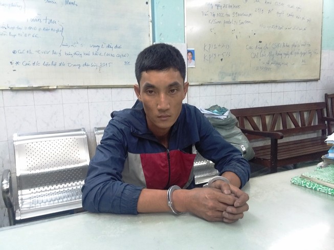 Thông tin chi tiết vụ nam thanh niên 'cố thủ' trong nhà thờ Đức Bà