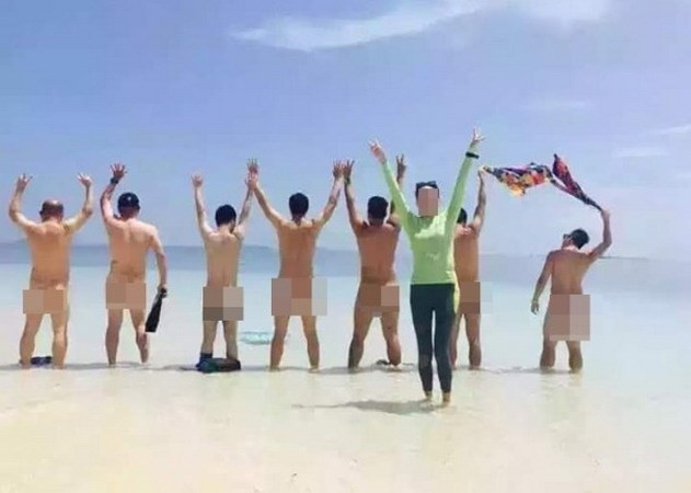 Truy tìm nhóm du khách Trung Quốc khỏa thân tập thể ở Malaysia