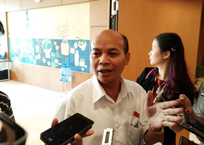 Chống tham nhũng: 75 tuổi vẫn bị tử hình