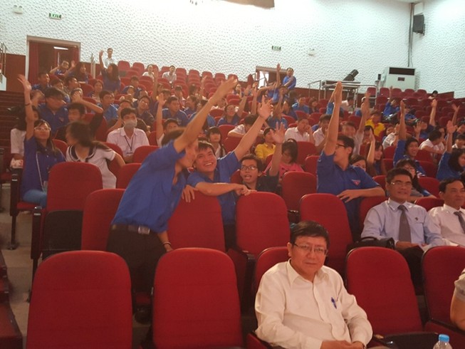 Ngày pháp luật vui như hội ở quận 10