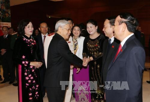 Các đại biểu đề cử thêm nhân sự ngoài danh sách