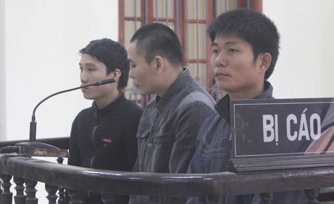 Nhậu xong bấm còi inh ỏi còn đâm chết người