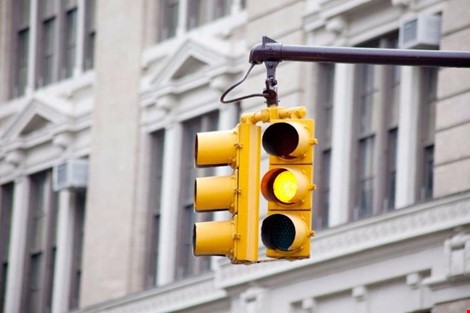 Bộ Giao thông giải thích cặn kẽ về phạt vượt đèn vàng