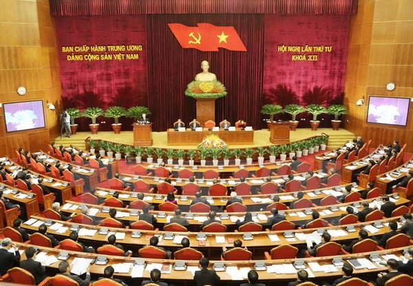 Trung ương thảo luận về 'tự diễn biến, tự chuyển hóa'