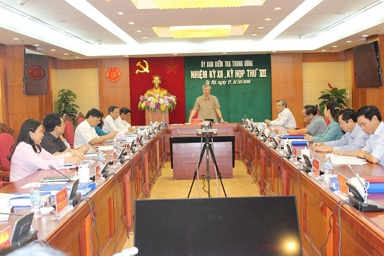 Đề nghị cảnh cáo cựu Bộ trưởng Vũ Huy Hoàng