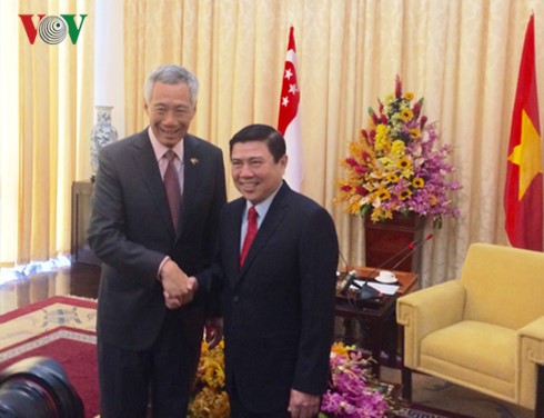 Thủ tướng Singapore Lý Hiển Long thăm TP.HCM