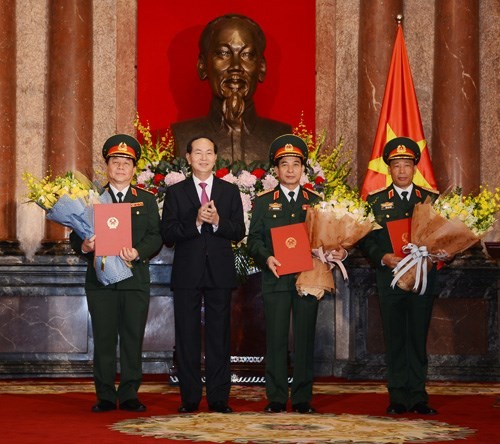Chủ tịch nước trao quyết định thăng quân hàm cấp tướng
