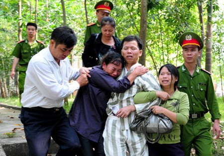 Nhà nước vẫn è lưng ra bồi thường cho người bị oan