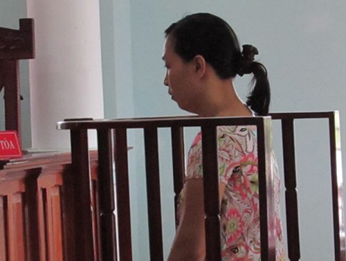 Trộm ti vi của cha chồng