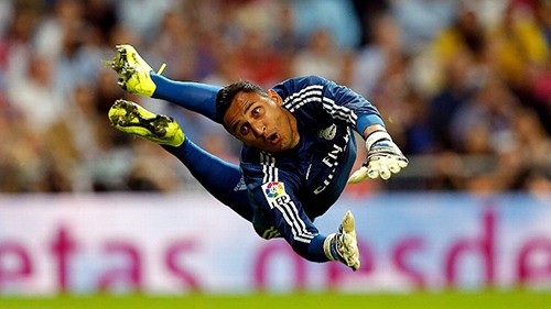 Thủ thành Real Madrid: kẻ tính đào tẩu thành kỷ lục gia