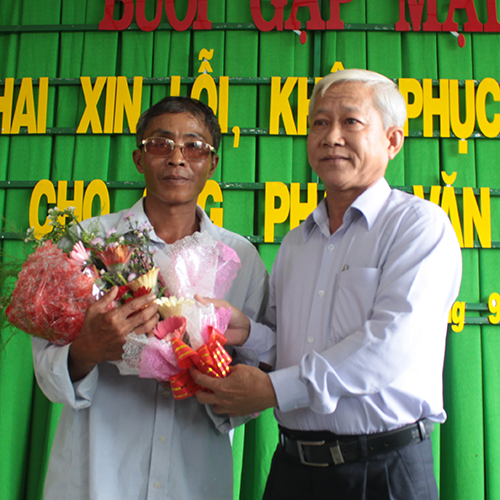 'Mong ông Lá bỏ qua, chấp nhận lời xin lỗi của chúng tôi'