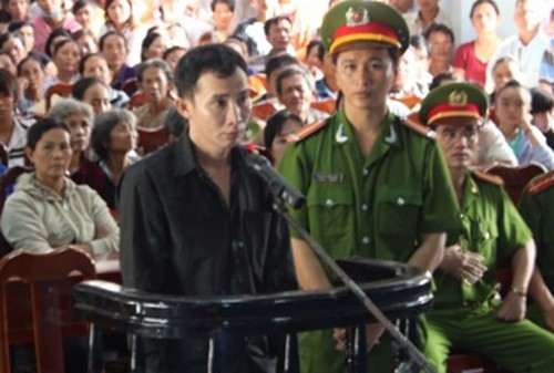 Án tử cho kẻ phóng hỏa đốt chết ba người trong gia đình